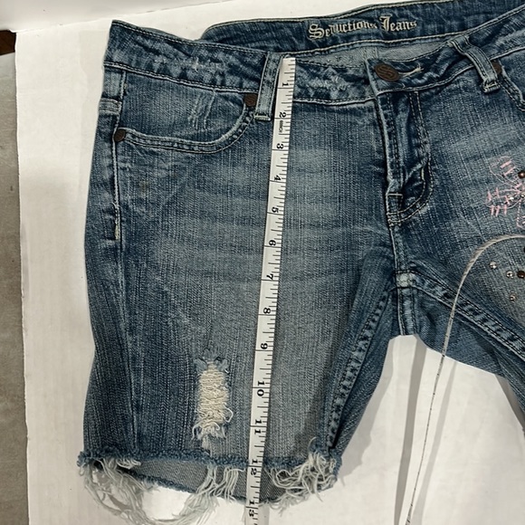 Women’s blue low rise bermuda denim short size 7 - Picture 9 of 9